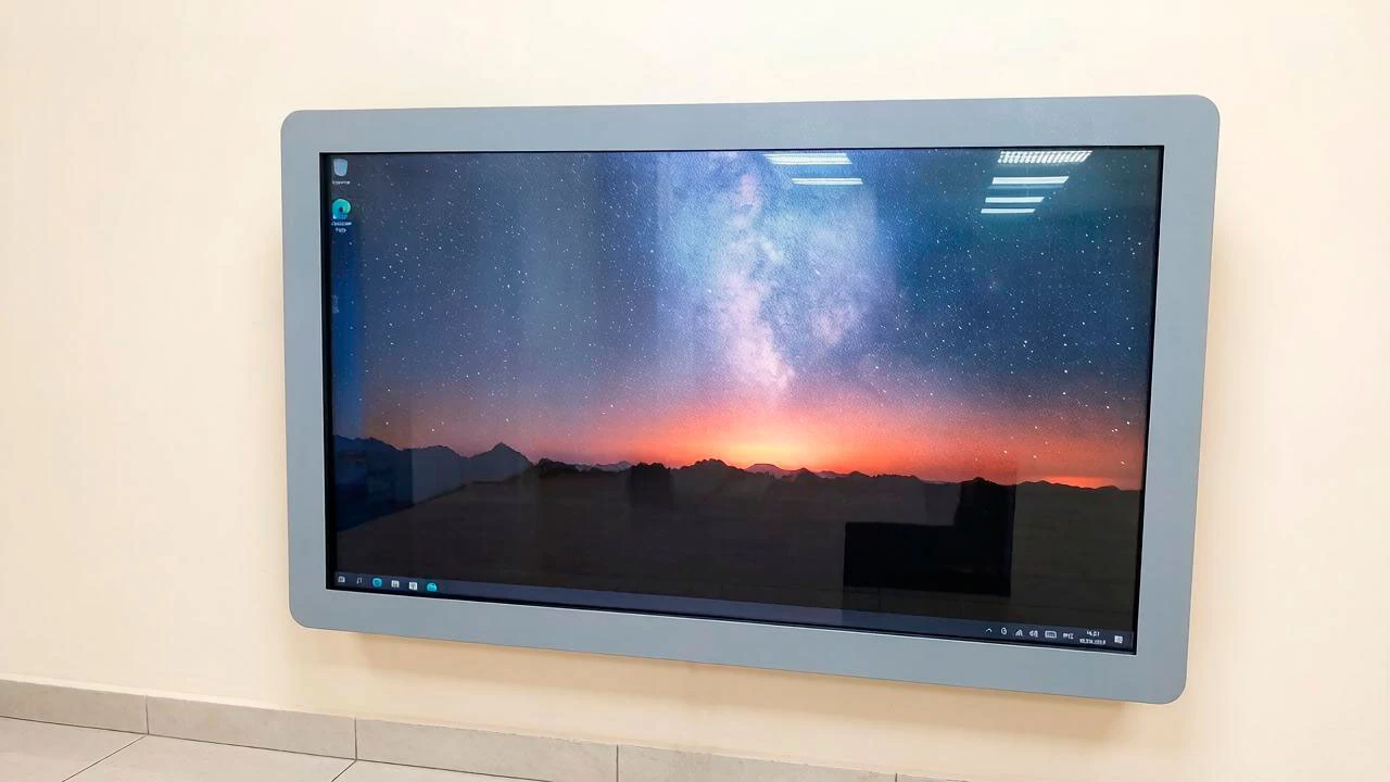 Купить настенную интерактивную панель 32", 43", 55", 65" со склада «ИТБ»