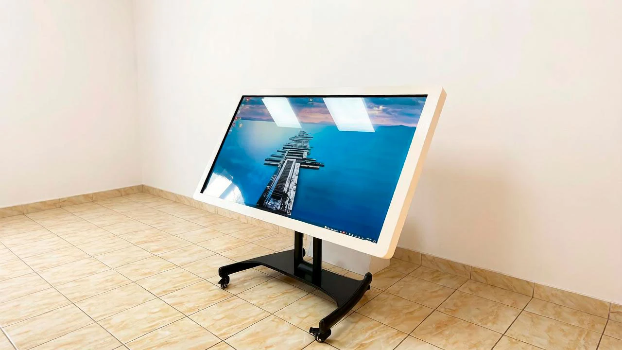 Купить настенную интерактивную панель 32", 43", 55", 65" со склада «ИТБ»